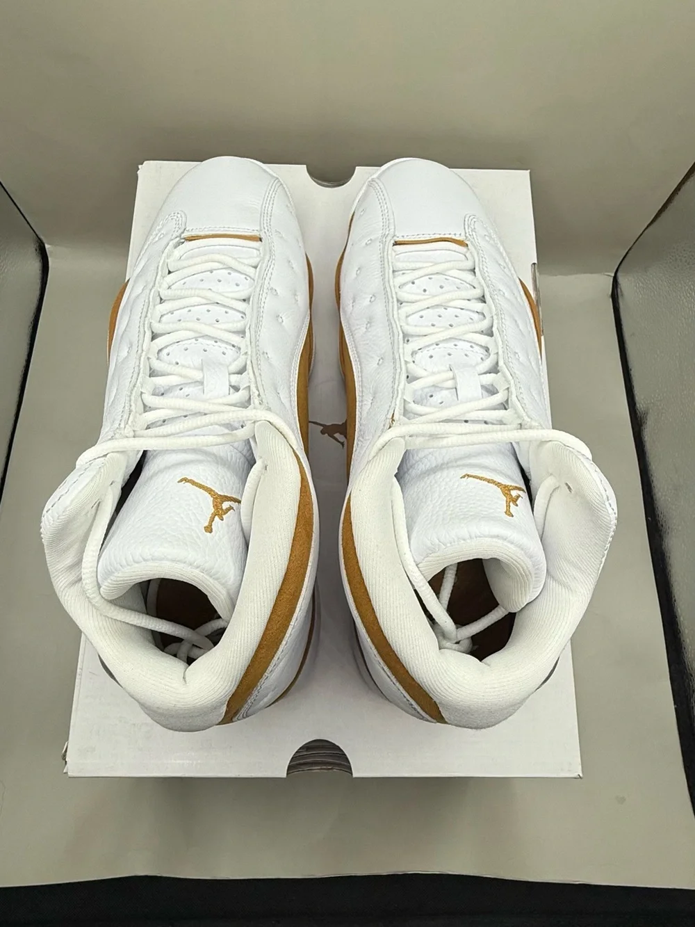 Authentic 2023 Jordan 13 Retro Wheat Men Size 10.5 Brand New